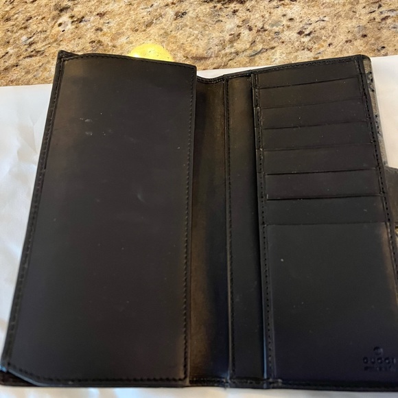 Authentic Gucci GG Supreme Continental Navy Coated Canvas Wallet - Picture 8 of 15